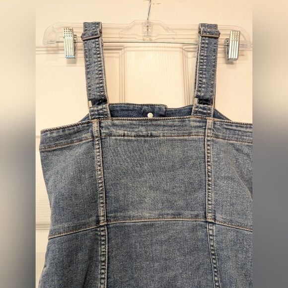 H&M Divided Women’s Denim jean Mini Button Down adjustable strap stretch Size 2 - Picture 7 of 10